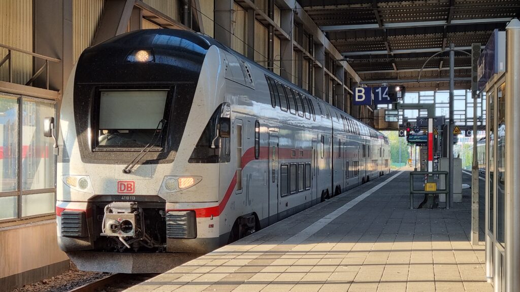 20240828_075407 DB Stadler KISS IC at Chemnitz station getting ready to depart to Dresden